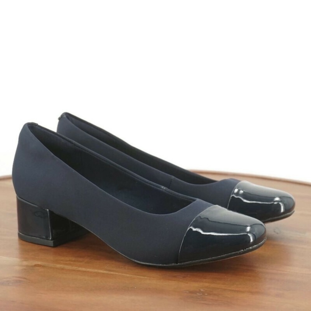 Clarks Womens Marilyn Sara Pumps Size 7 M Navy Blue Man Made Faux Patent Cap Toe